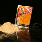 PISES Powder for acne, pimple treatment Thai Old Style