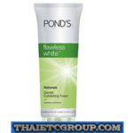 Pond's Ponds Flawless White Natural Exfoliating Facial Cleanser Scrub Face Foam