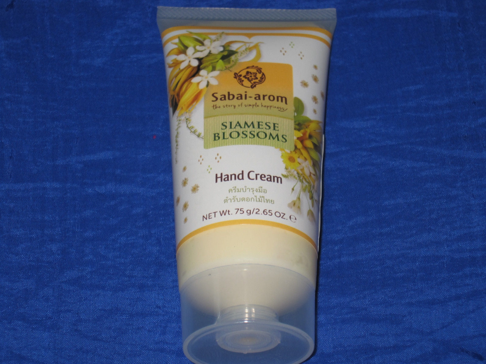 9960019-222a_d5abba49-334d-489c-abd1-140f21117c1a.jpg SABAI-AROM Siamese Blossoms Spa Hand Cream 75ml - Image 1