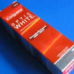 COLGATE Optic White Sparkling Mint Whitening Toothpaste 100g