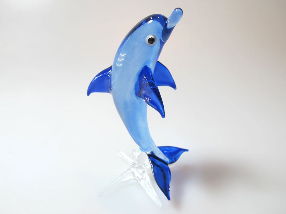 s-l1600_0576d56f-d4ad-4d1c-b7e0-6c6e2d48dc83.jpg Buy Aquarium MINIATURE HAND BLOWN Art GLASS Blue Junping Dolphin FIGURINE - Image 1