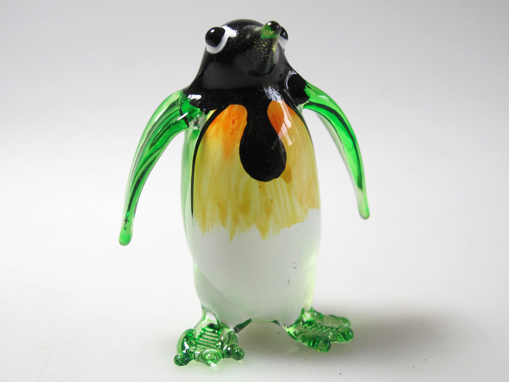 s-l1600_590e085e-58a2-4549-b3c0-bee8d17cbc02.jpg Buy Aquarium MINIATURE HAND BLOWN GLASS Green Penguin FIGURINE Collection - Image 1