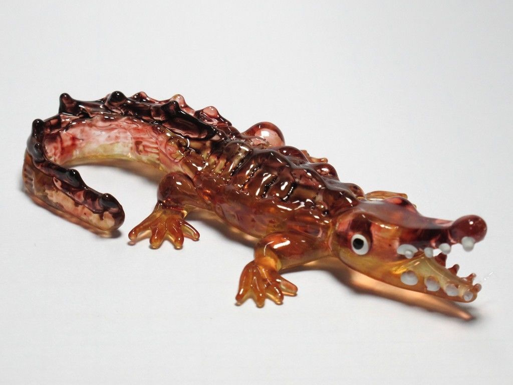 s-l1600_96ecae8d-19f4-44cc-9080-07ef294290f1.jpg Buy CRAFT COLLECTIBLE MINIATURE HAND BLOWN Art GLASS Brown Crocodile FIGURINE - Image 1