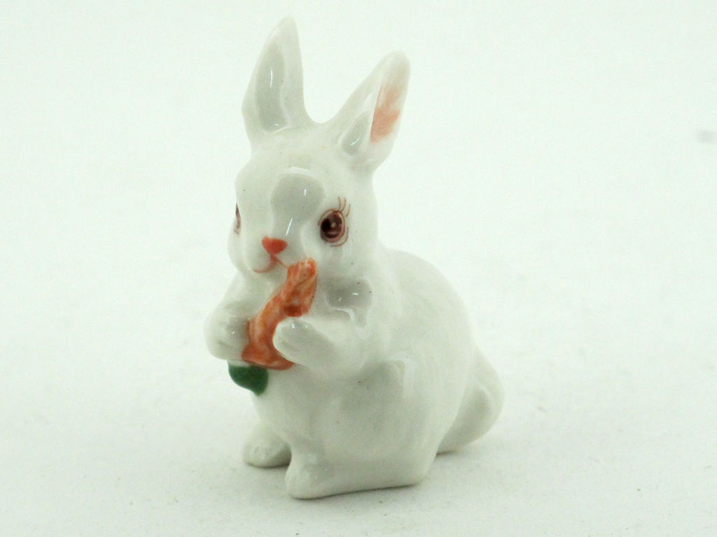 s-l1600_aee3d93e-c108-41a7-85e5-114b4cd67c29.jpg Buy Handicarft Dollhouse Miniature Collectible Ceramic White Rabbit Figurine - Image 1